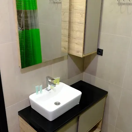 Milmari Premier 13 *